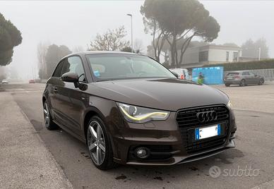Audi A1 S-line 1.6 105cv