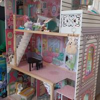 Casa delle bambole grande in legno