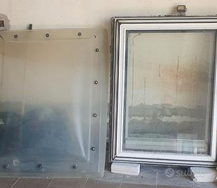 Finestra cupolino per tetti piani VELUX