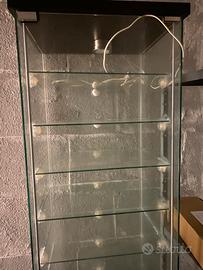 Vetrinetta Ikea ideale per collezionisti