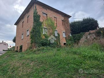 CASA INDIPENDENTE A MONTECASTRILLI