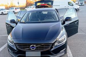 Volvo V60 D2 anno2016 diesel full optional euro6b