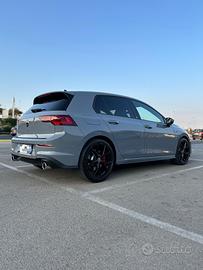 Volkswagen Golf 8 GTI 2.0 TSI Performance 245CV