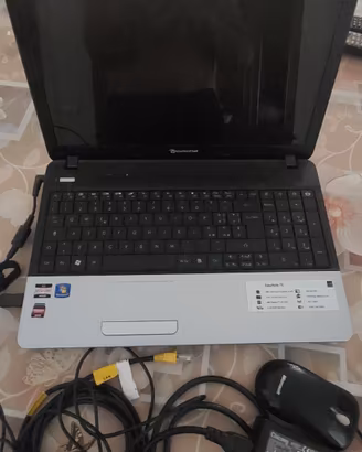 computer portatile e  2 batterie nuove