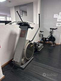 Ellitica Tecnogym e Spin bike Schwin