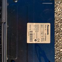 Autoradio con lettore compact disc da 8 elementi