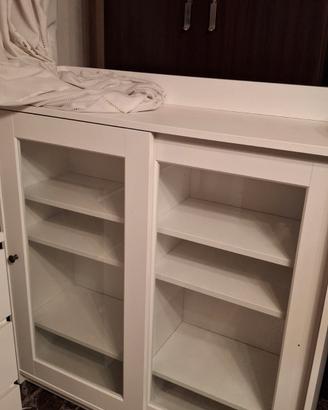 vetrina ikea