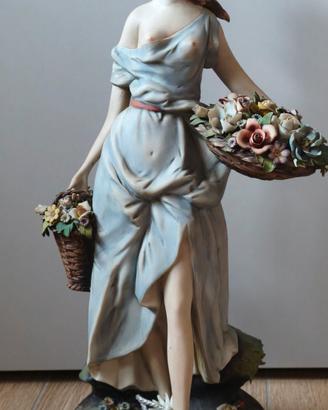 Statuetta in ceramica Capodimonte 