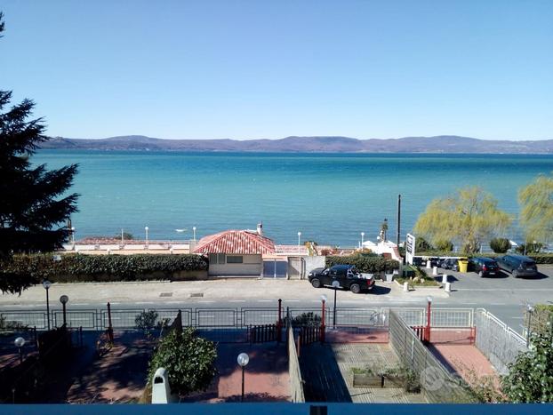 Affascinante attichetto sul lago