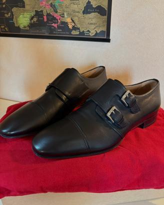 Scarpe stringate in pelle