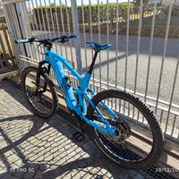 cube stereo Hybrid 140