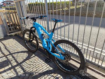 cube stereo Hybrid 140