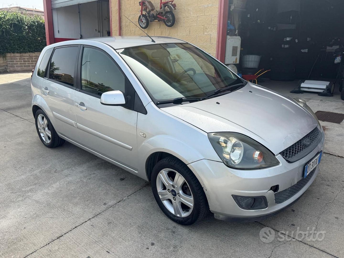 Ford Fiesta 2007 photo 2