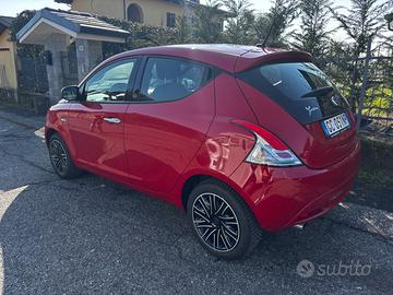 Lancia ypsilon hybrid