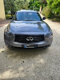 Infiniti qx70