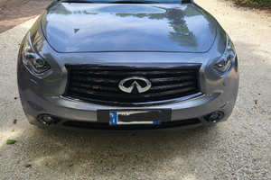 Infiniti qx70