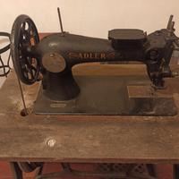 Macchina da cucire d'epoca Adler - modello 4-2