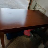 tavolo da cucina di vero legno in noce