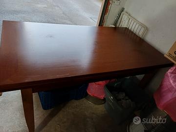 tavolo da cucina di vero legno in noce