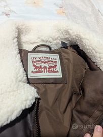 Giacca puffer Levi in similpelle