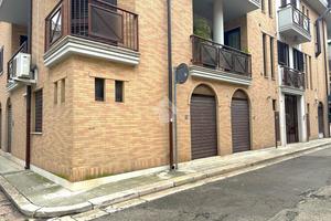 NEGOZIO A SAN SEVERO