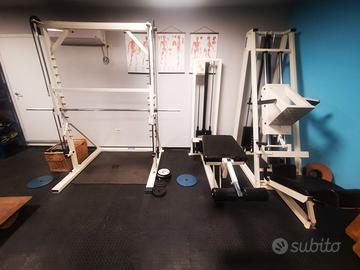 Multipower leg curl leg press 