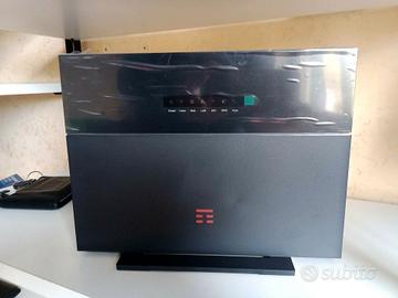usato un mese Modem TIM Hub + ZTE Router WiFi 6 VD