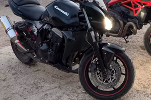 Kawasaki Z750 2004