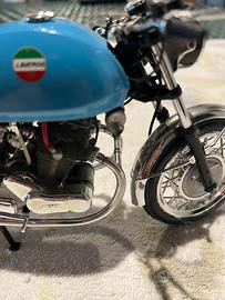 Laverda 750 protar