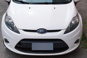Ford Fiesta 1.2 benzina 5 porte - neopatentati 
