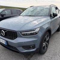 VOLVO XC40 T5 Recharge Plug-in Hybrid R-design