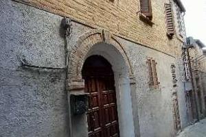 Appartamento a Mombaroccio (PU)