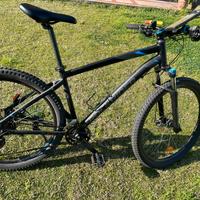 MTB Rockrider St520