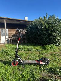 monopattino Aprilia NUOVO