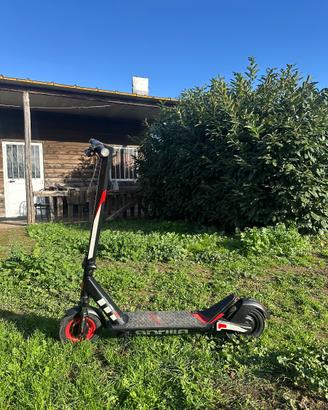 monopattino Aprilia NUOVO