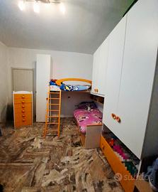 Cameretta a ponte con 2 letti + armadio + cassetti