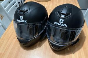 2 Caschi Shark + Interphone