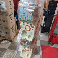 DISTRIBUTORE DI PALLINE  BANDAI CON GETTONIERA