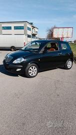 Lancia Ypsilon 1.4 16V Oro