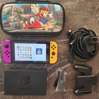 Nintendo Switch + Custodia 