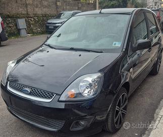 Ford Fiesta TDCi 1.4 - Ideale per neo-patentati