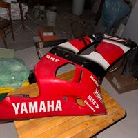 Carena r6 2001