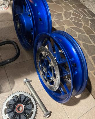 Cerchi completi per yamaha  mt 09