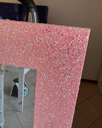 Specchio grande con cornice glitter rosa