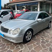 Mercedes-benz E 270 CDI cat Elegance
