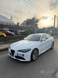 Alfa Romeo Giulia 2.2 Turbodiesel 150 CV Super