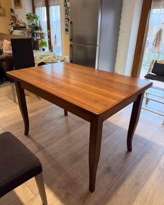Tavolo in legno 