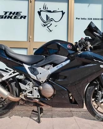 Honda VFR 800 F V4 sport