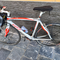 Bicicletta Pinarello carbonio