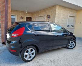 Ford Fiesta 1.4 TDCi 70CV 5 porte Titanium